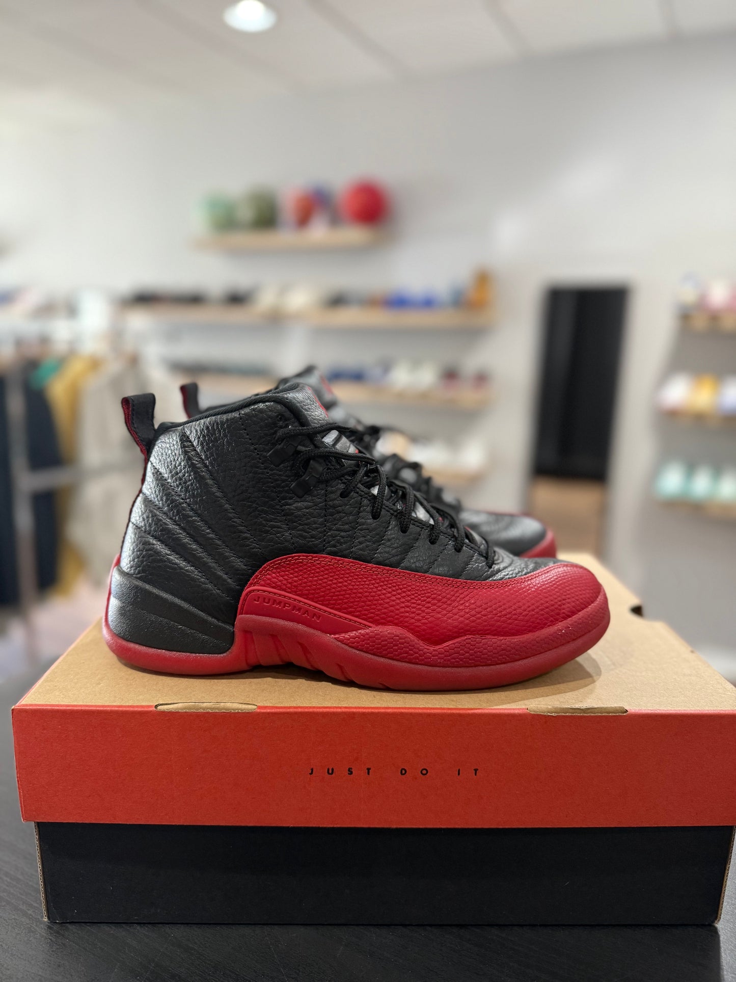 Flu Game Jordan 12 (Used)