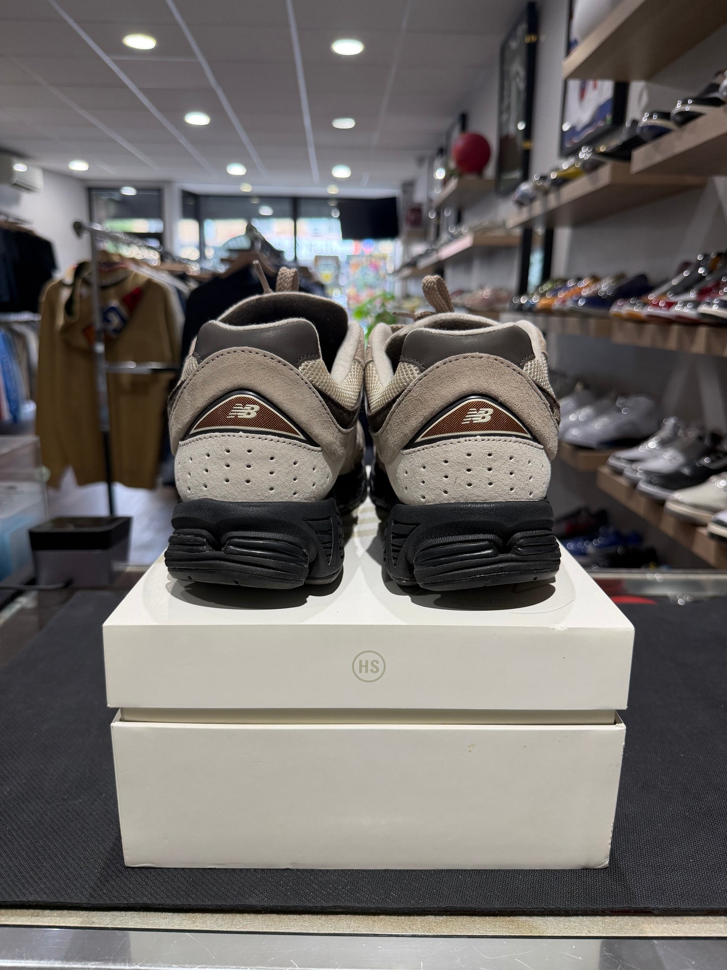 NB 2002R Driftwood Rich Earth