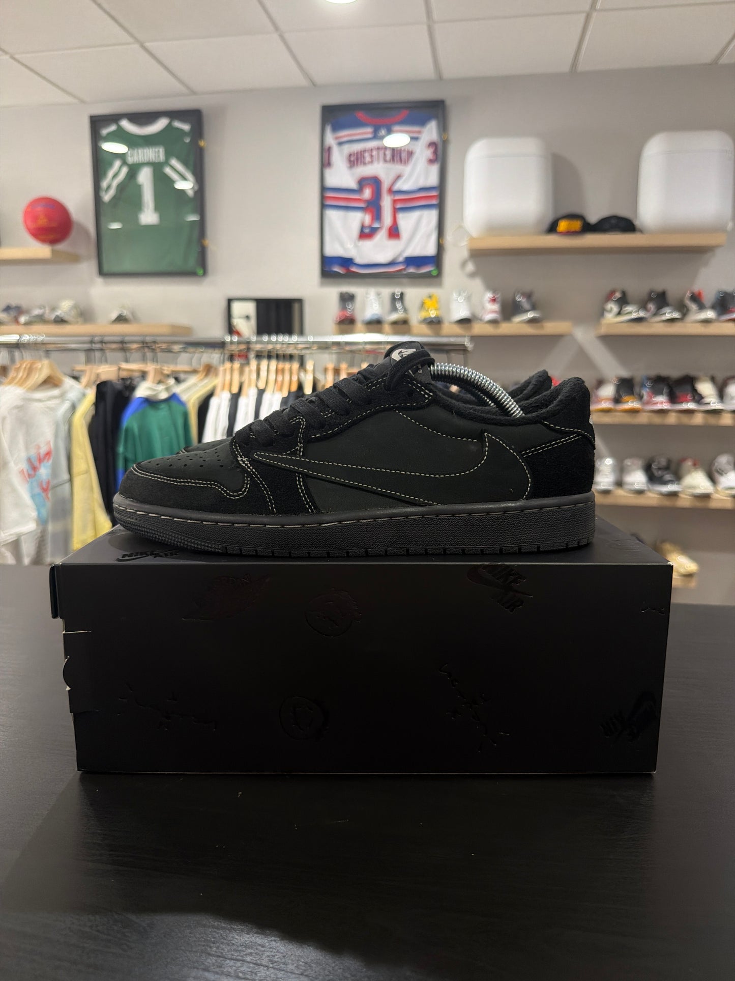 Jordan 1 Low Travis Scott Phantom