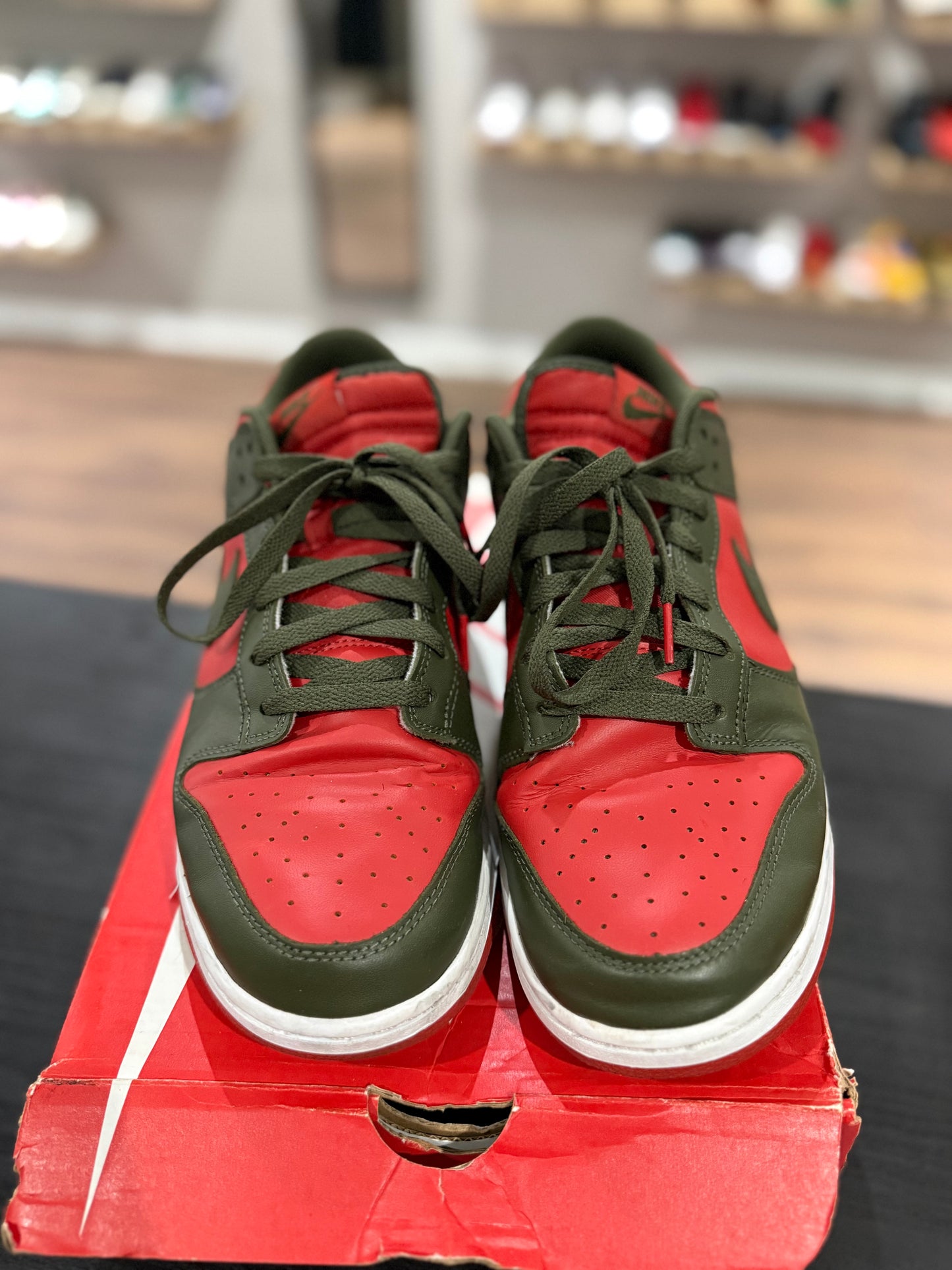 Dunk Low Mystic Red Khaki