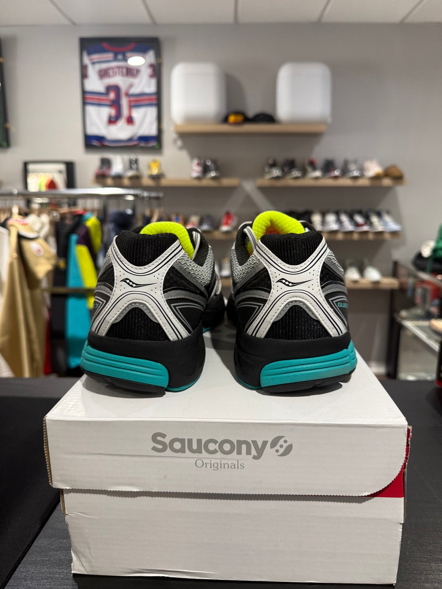 Saucony ProGuide 7 White / Teal