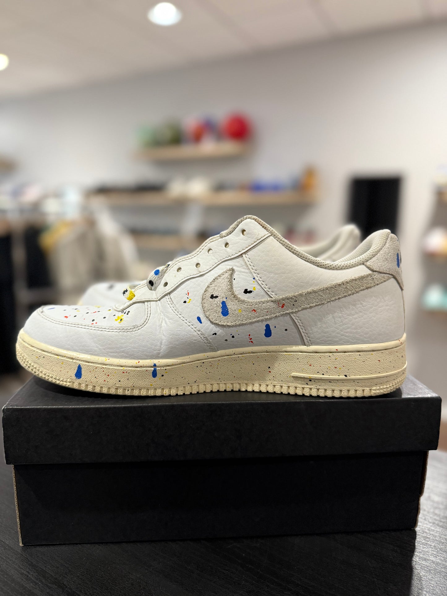 White Paint Splatter Air Force 1 Low (Used)