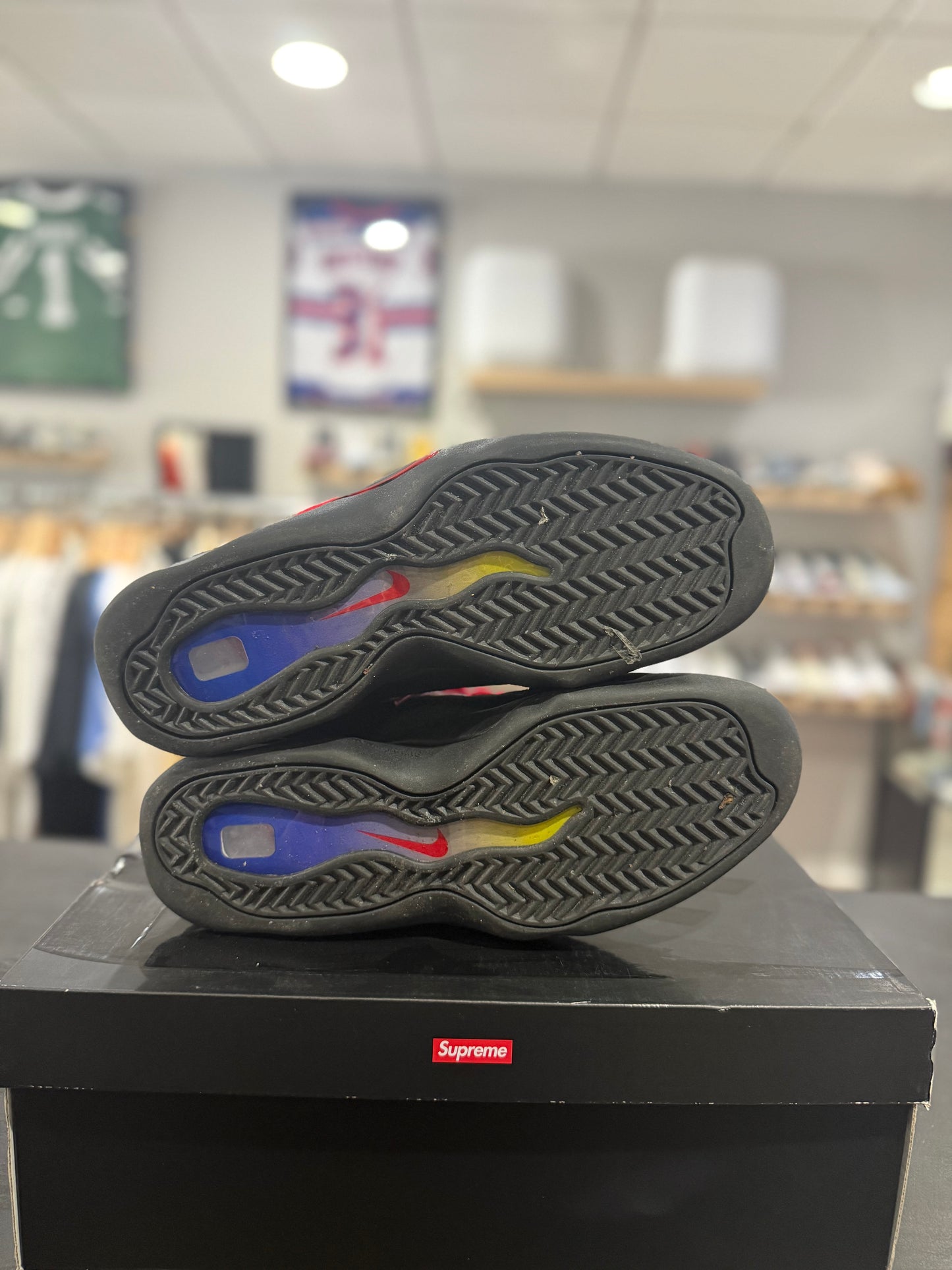 Supreme x  Air Bakin Black Gradient