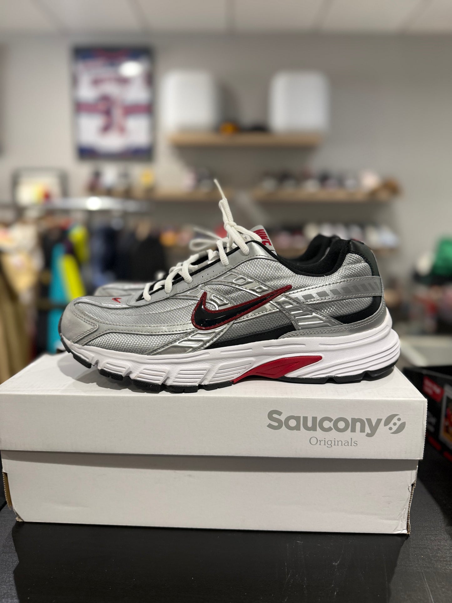 Initiator Metallic Silver Red