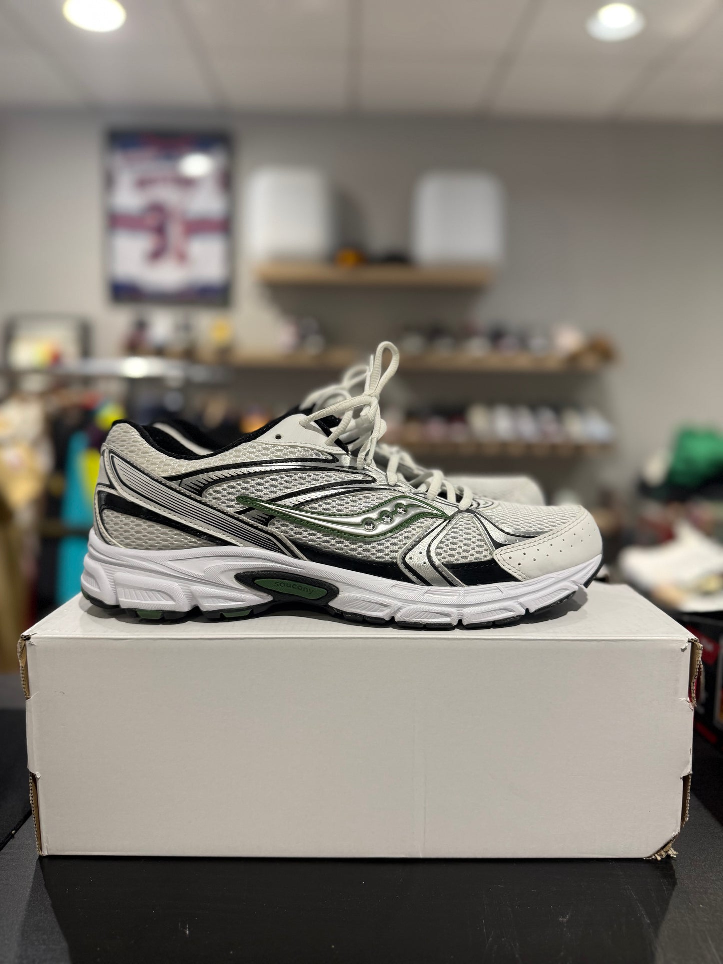 Saucony Ride Millennium White Green Black