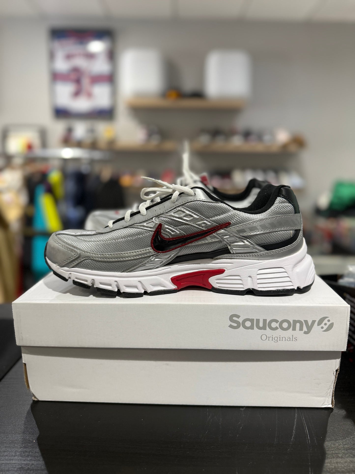 Initiator Metallic Silver Red