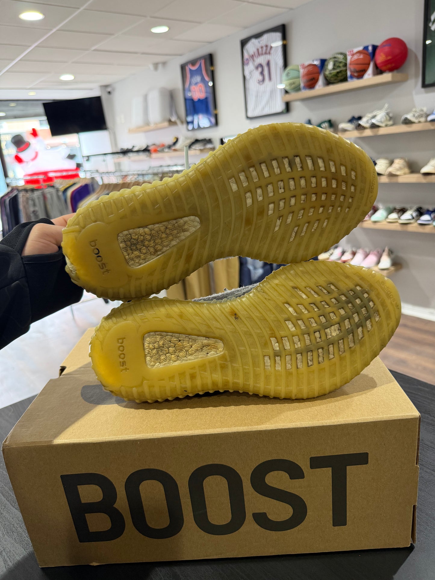 Yeezy Boost 350 v2 ‘Blue Tint’