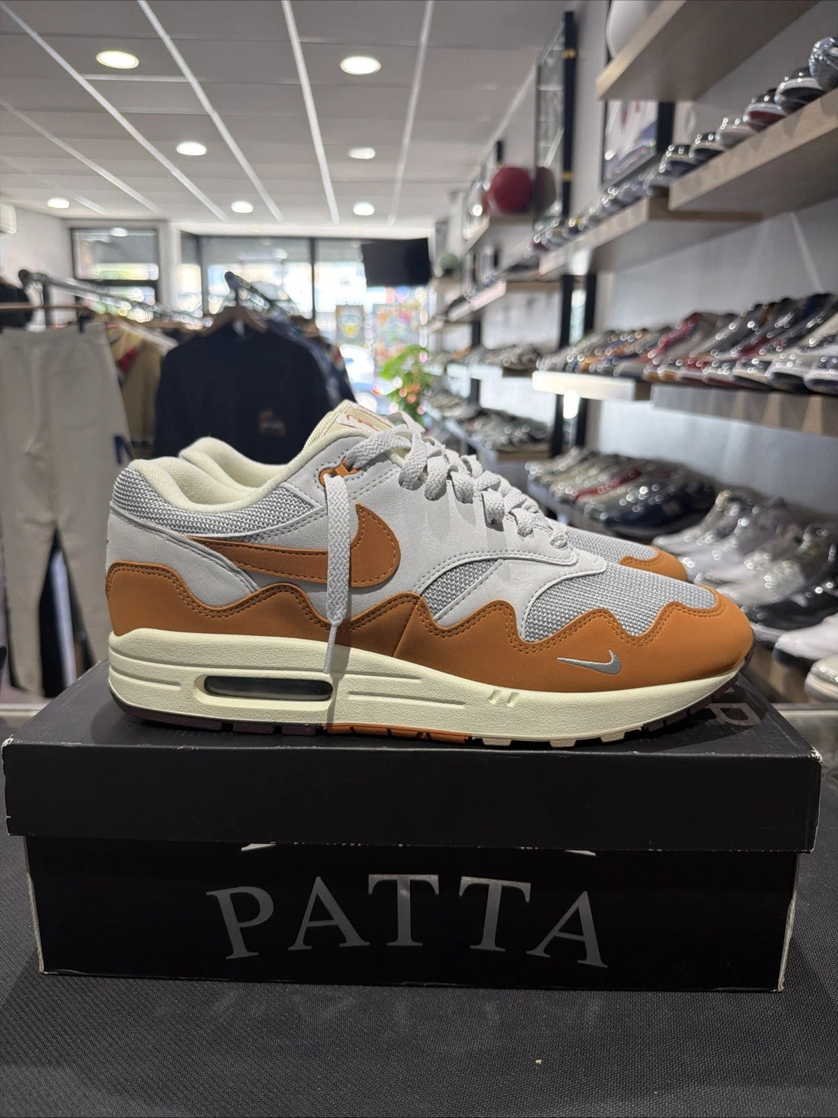 Air Max 1 Patta Waves Monarch